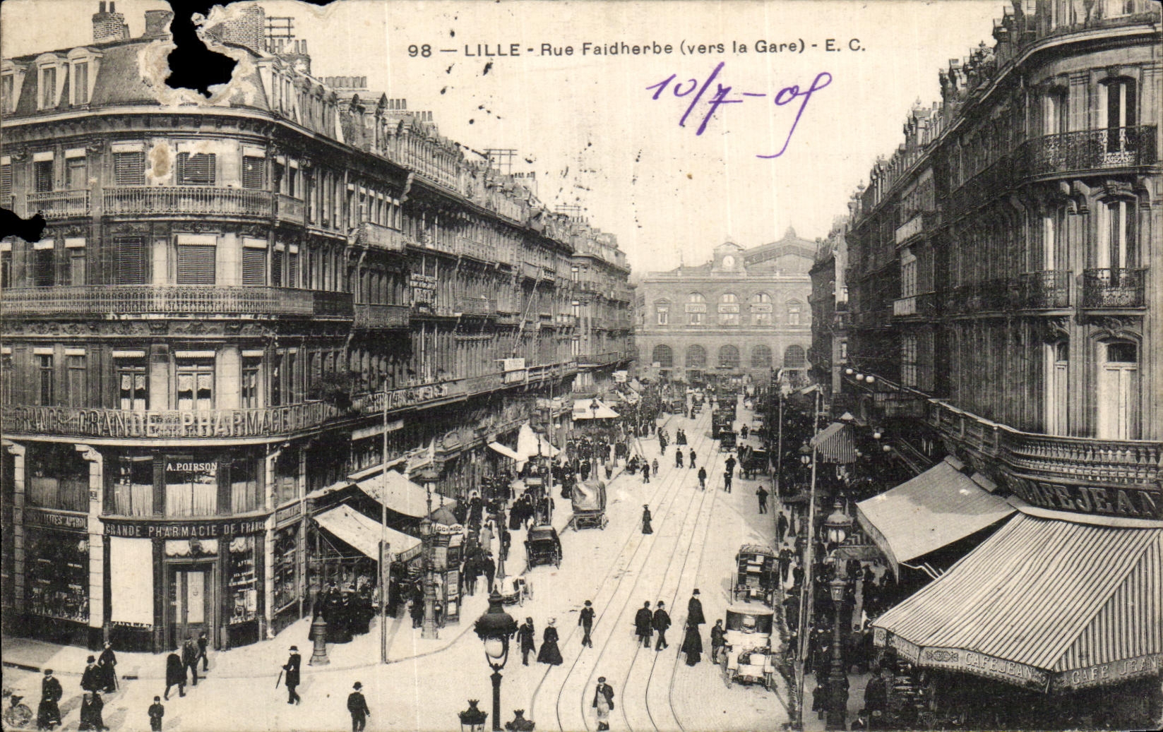 CPA Lille Street Faidherbe towards Train station