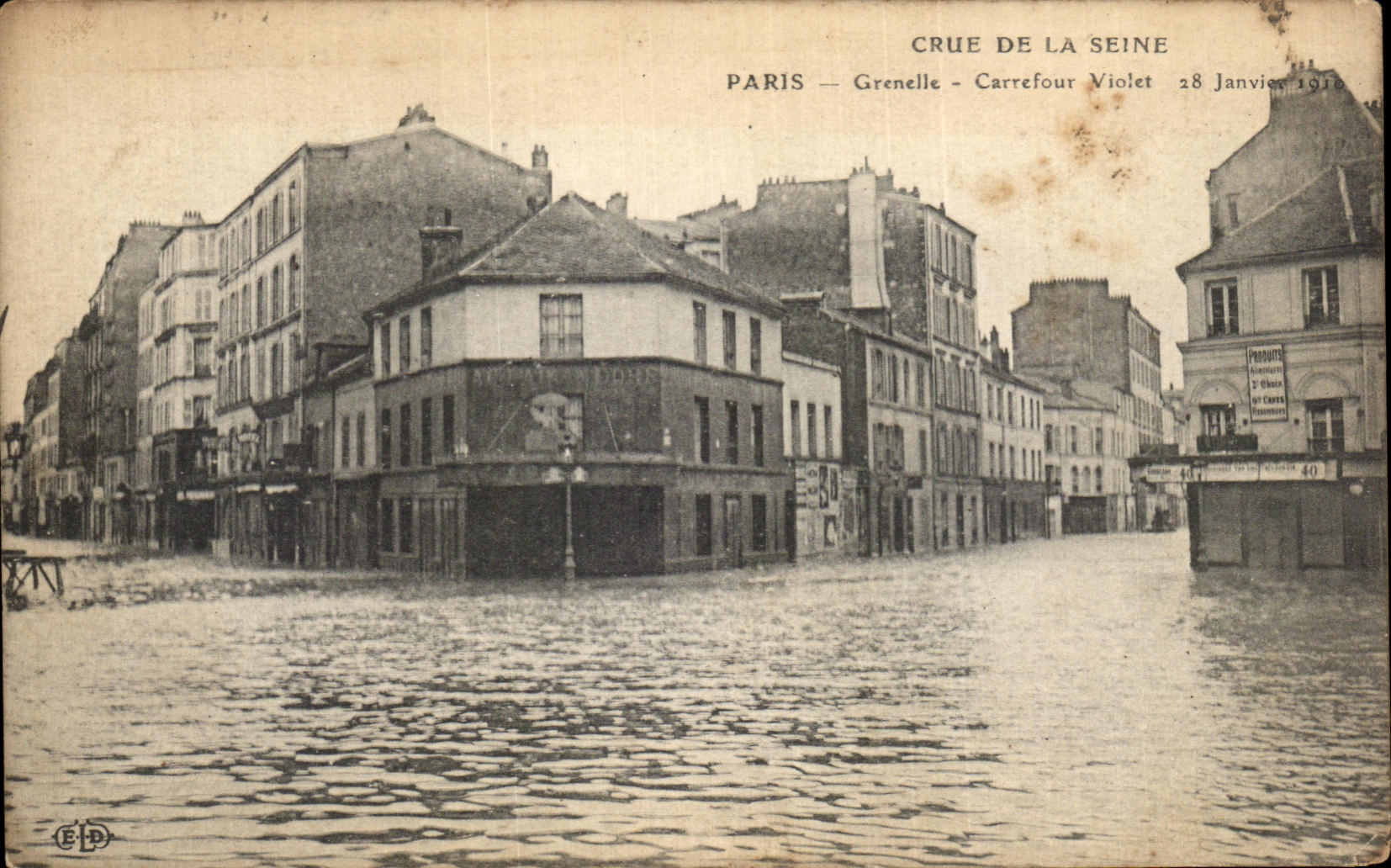 CPA Paris Grenelle Carrefour Violet Inondations 1910