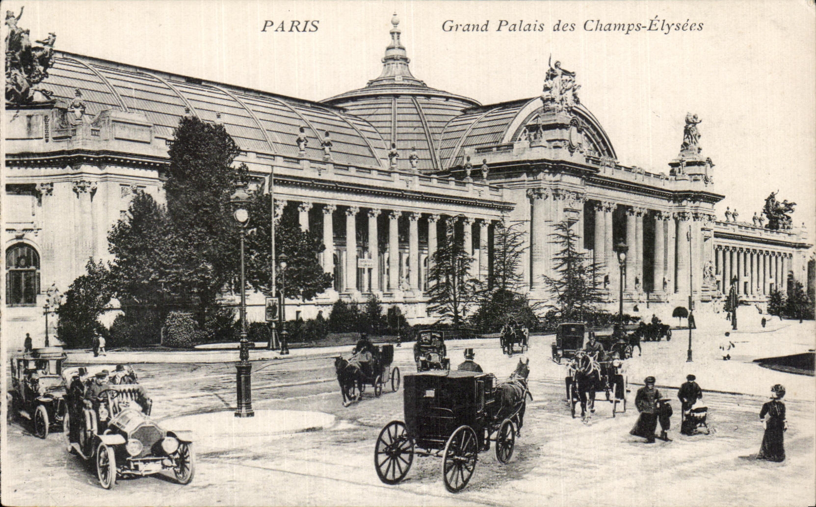 CPA Paris Grand Palais of Automobile the Elysees Fields