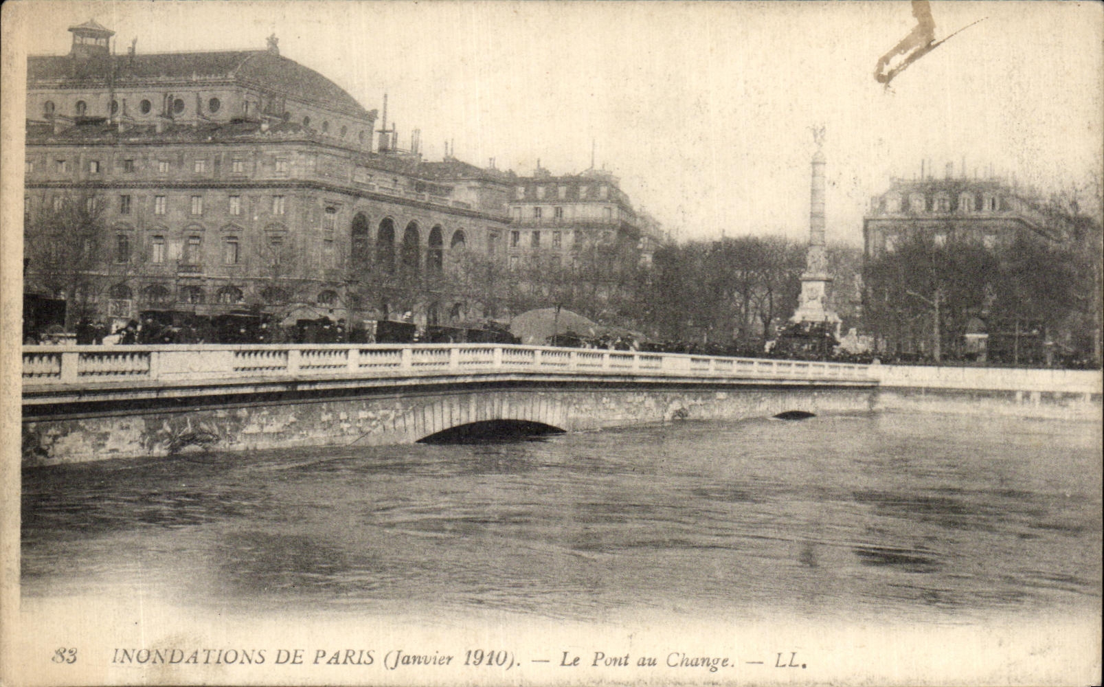 CPA Inondations De Paris Le Pont au Change Janvier 1910
