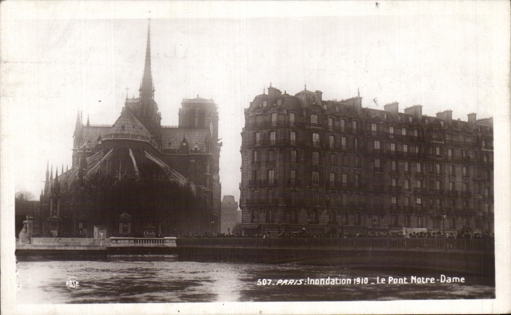 CPA Paris Inondation 1910 Le Pont Notre Dame