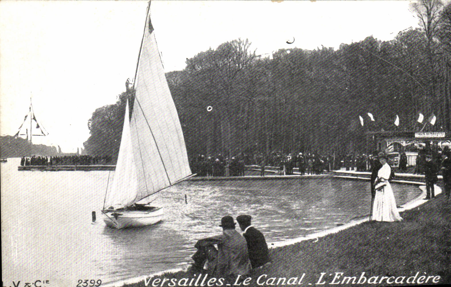 CPA Versailles the Canal the Landing stage