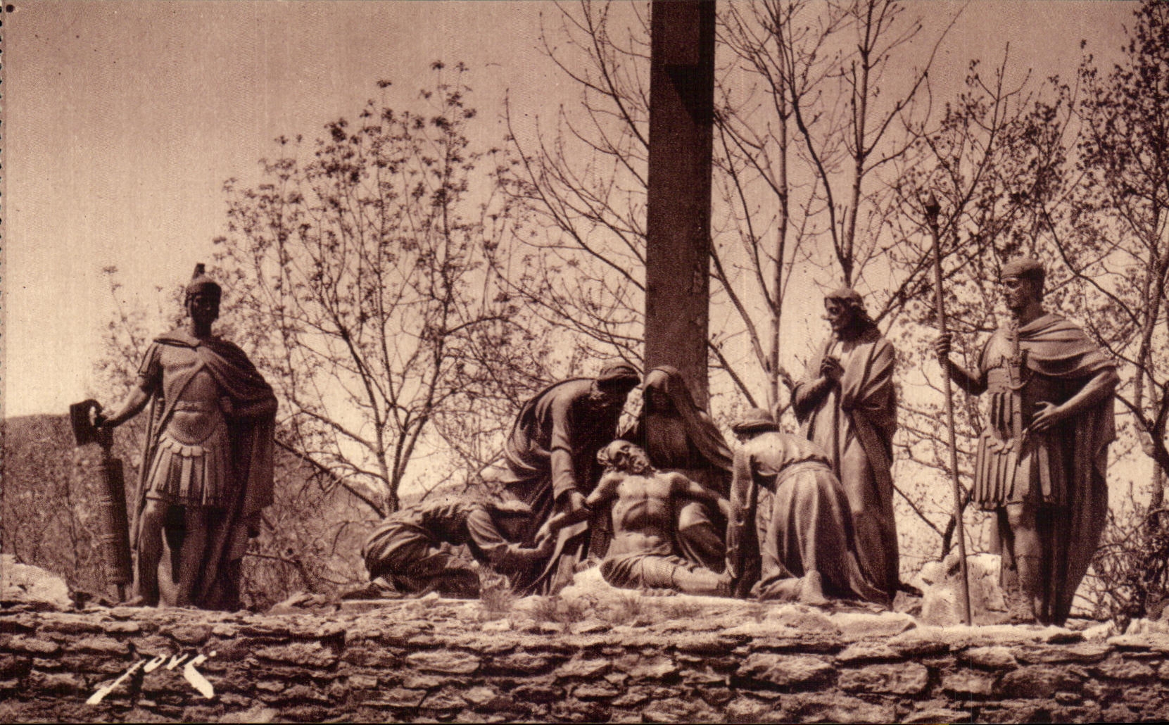 CPA Lourdes Martyrdom XIII Jesus Station is descended from the Cross and given