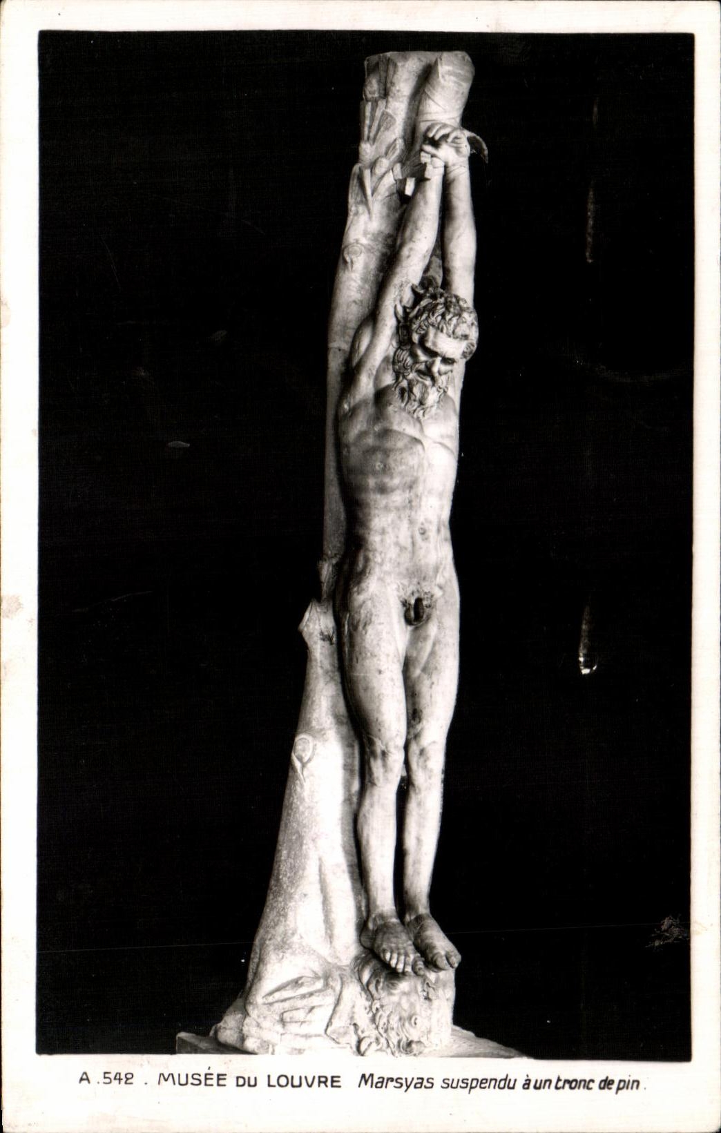 CPSM Musee del Louvre Marsyas suspendido tiene un tronco del pino