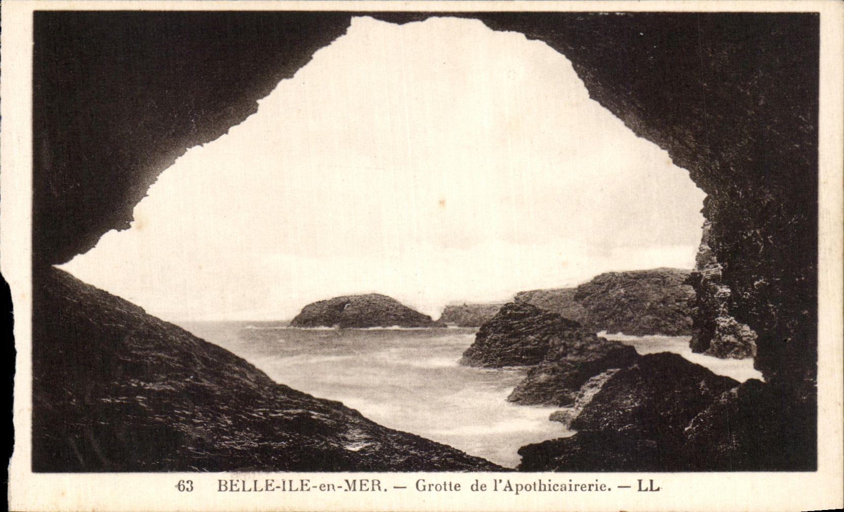 CPA Beautiful Island at sea Cave of I' Apothicairerie