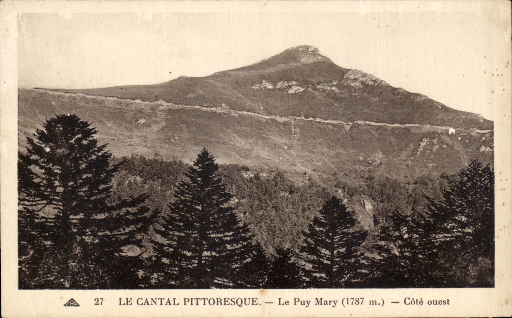 CPA Picturesque Cantal Puy Mary West coast