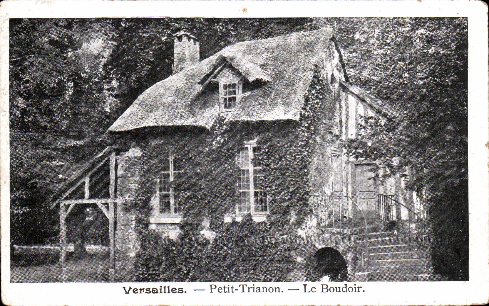 CPA Versailles Petit Trianon Le Boudoir