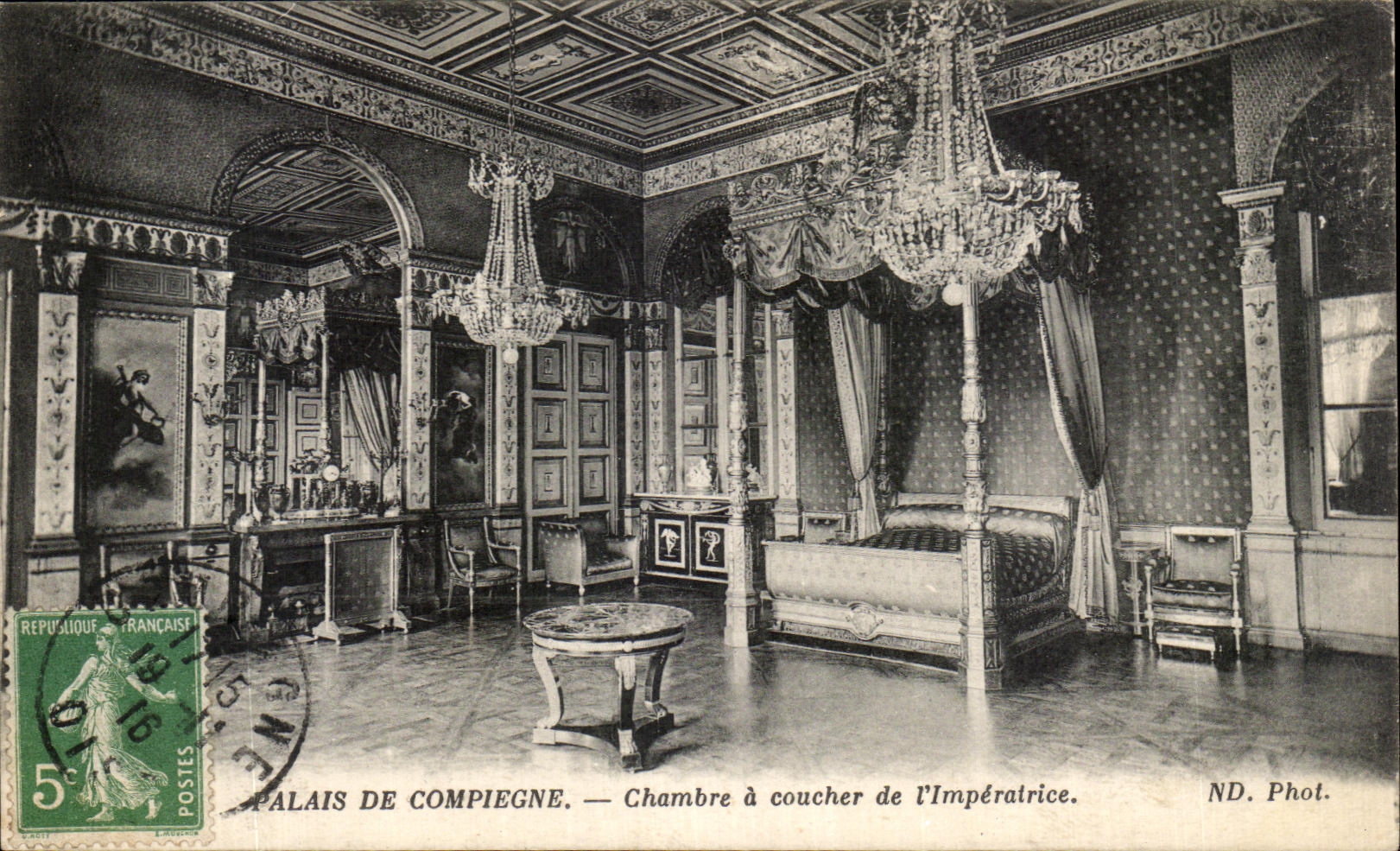 CPA Palais Of Compiegne Chambre has to sleep of I' Imperatrice