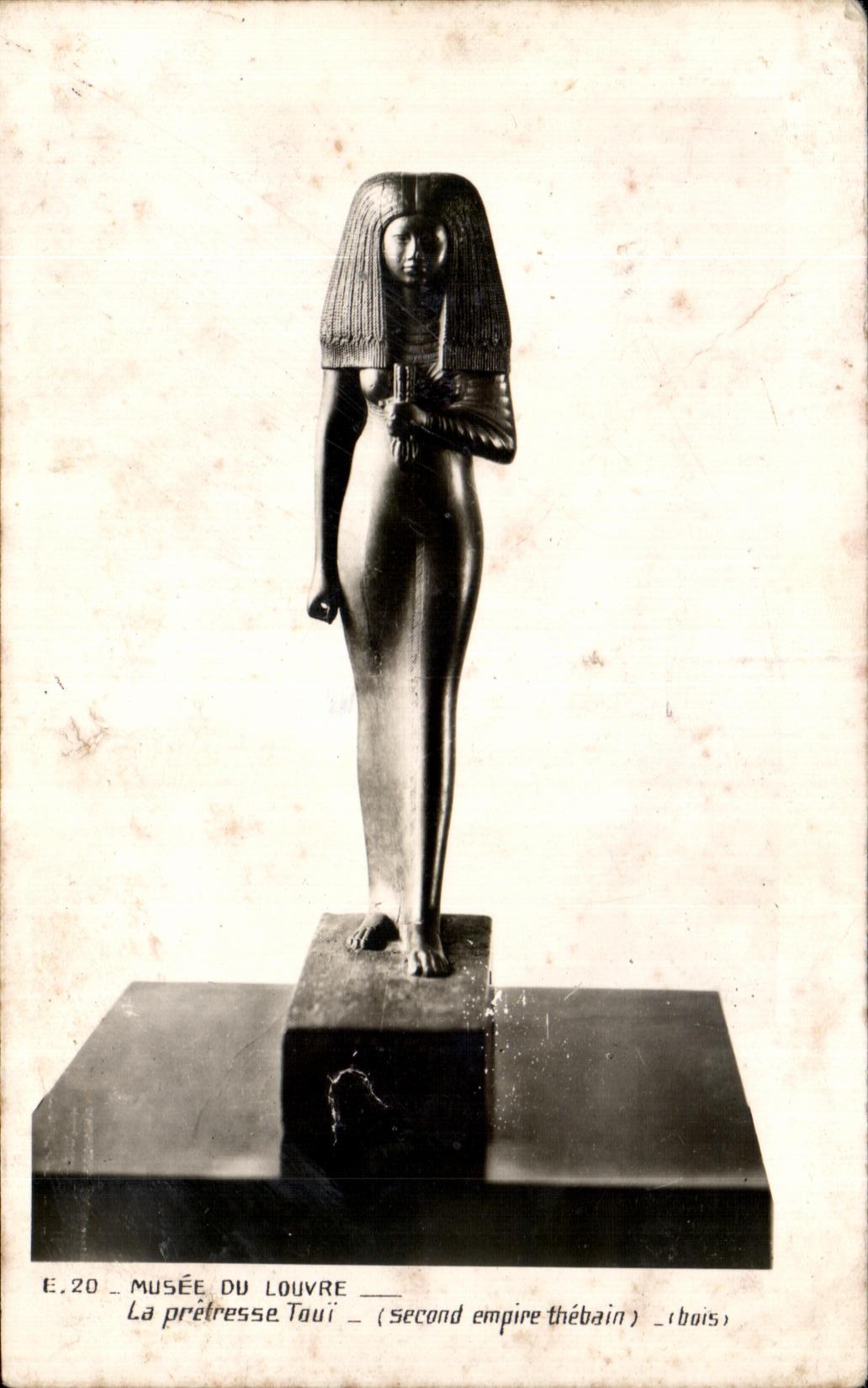 Museo de CPSM del Louvre la sacerdotisa Tui Egipto Paris