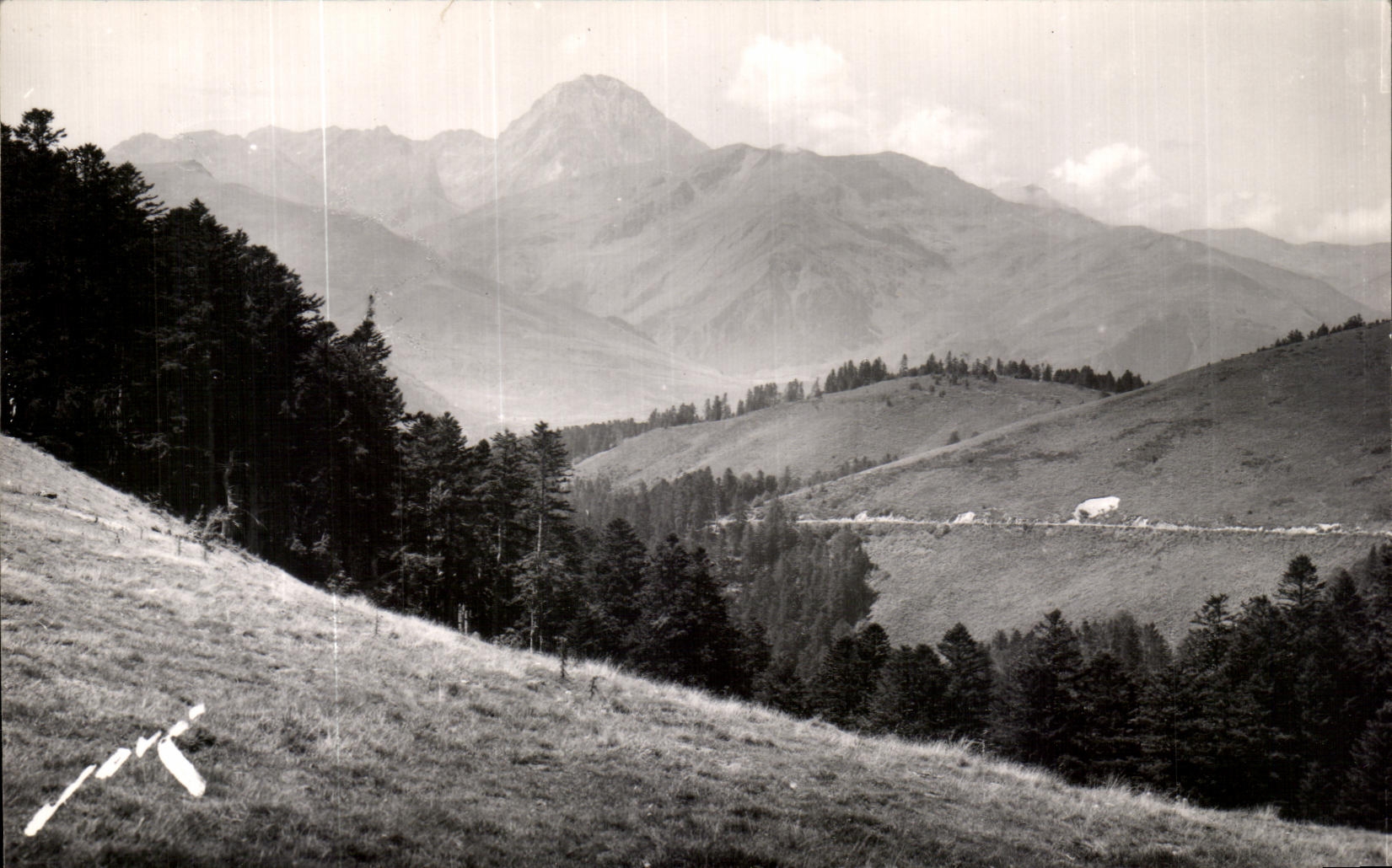 CPSM Pau Le Col d'Aspin Le pic du Midi de Bigorre vu du Col