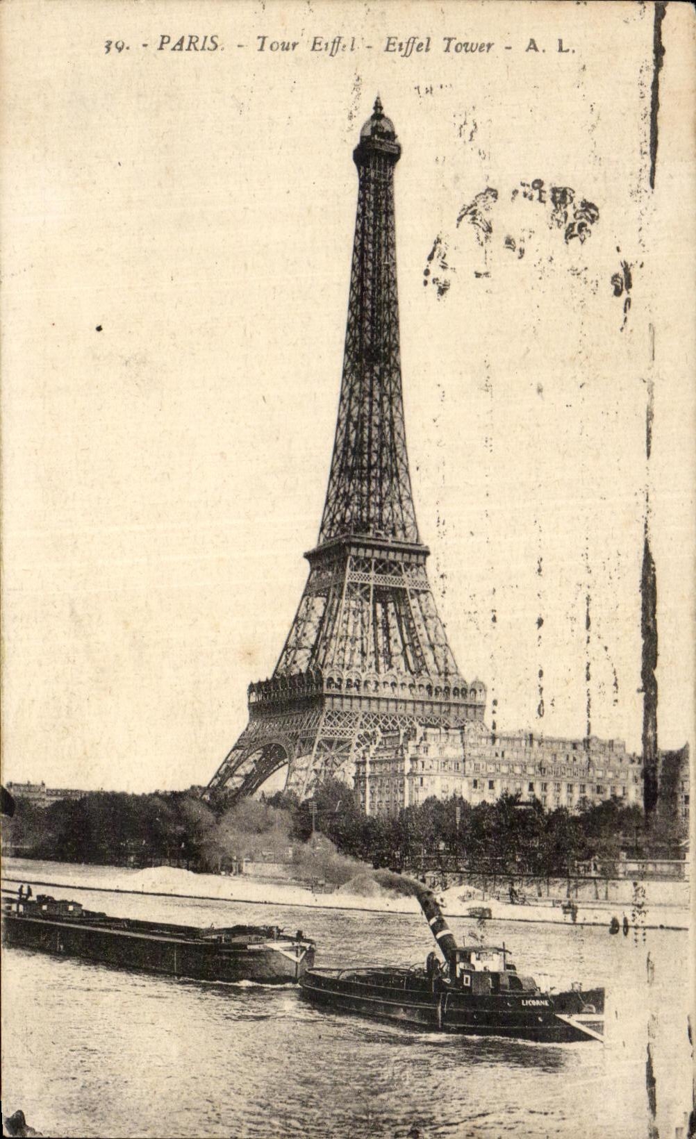 CPA Paris Tour Eiffel Peniche Bateau