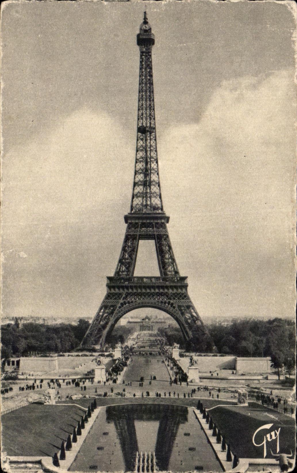 CPA Paris Er Ses Merveilles La Tour Eiffel prise des Jardins du Palais de Chaillot