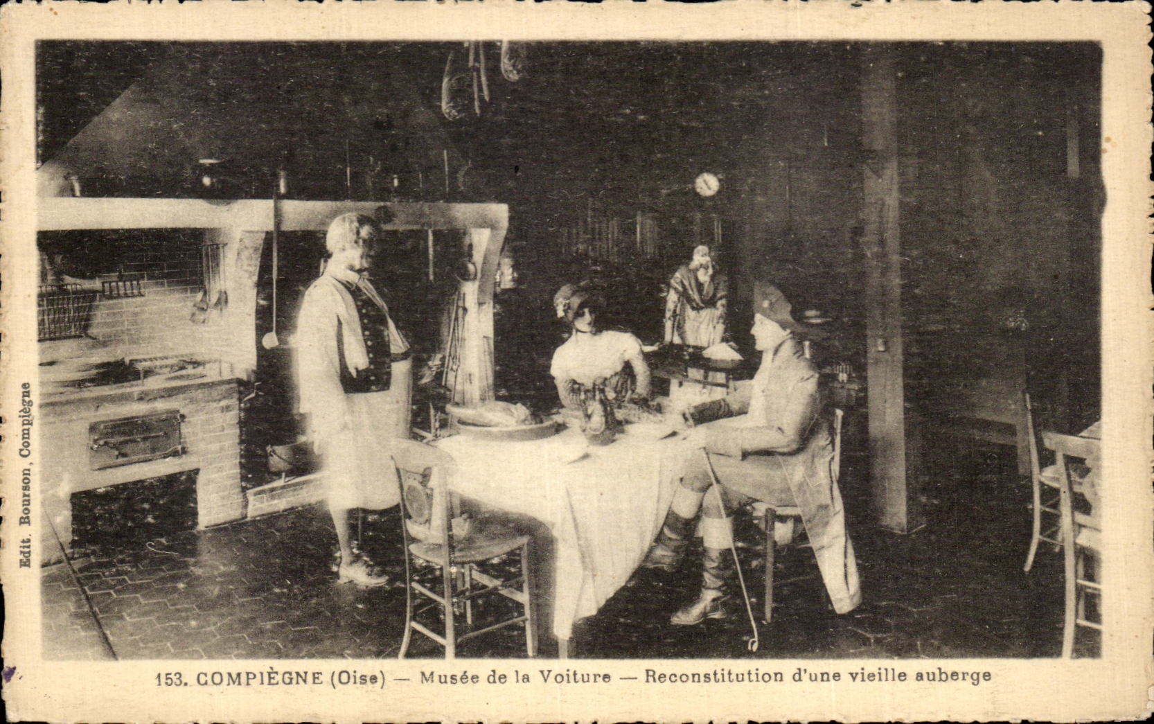 CPA Compiegne Museum of the Car Reconstitution of an Old inn