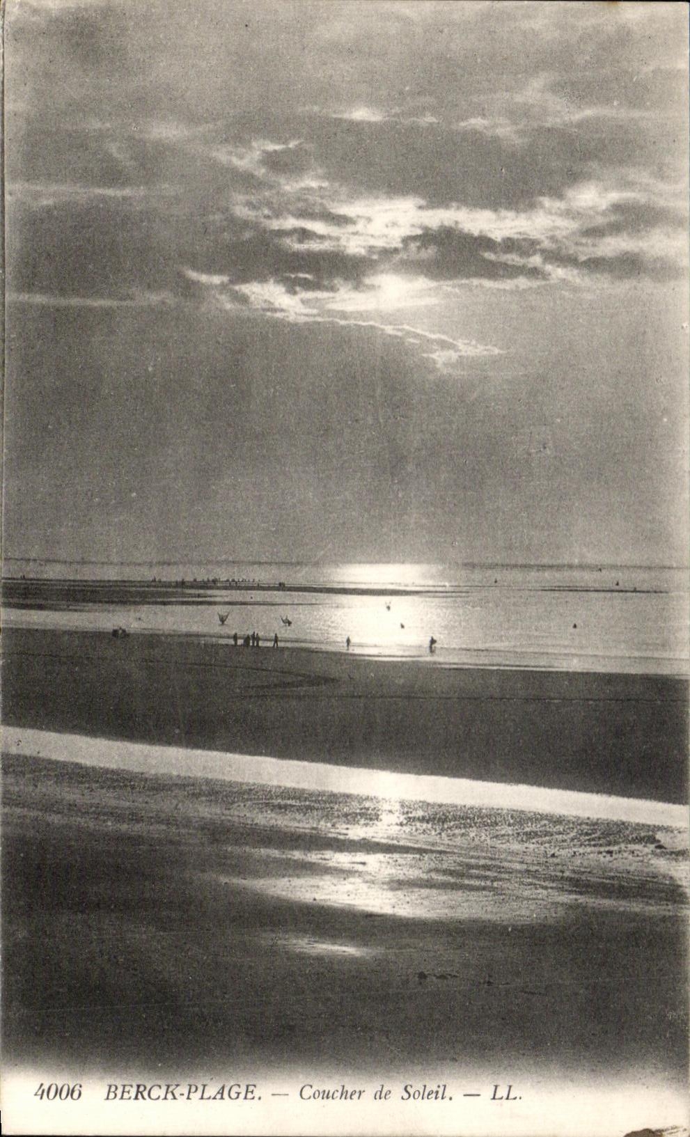 CPA Berck Plage Coucher de Soleil