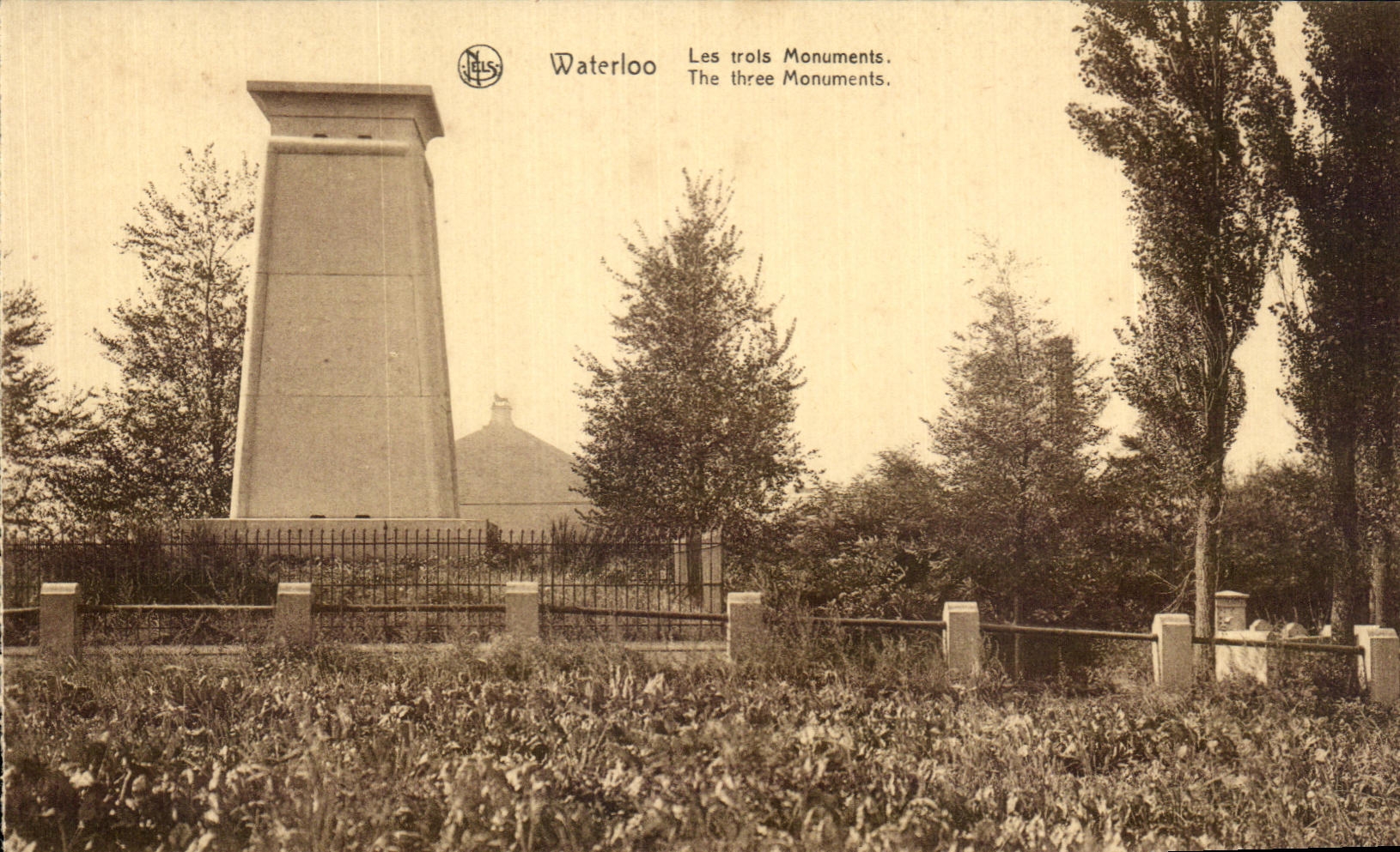 CPA Waterloo Les trois Monuments 