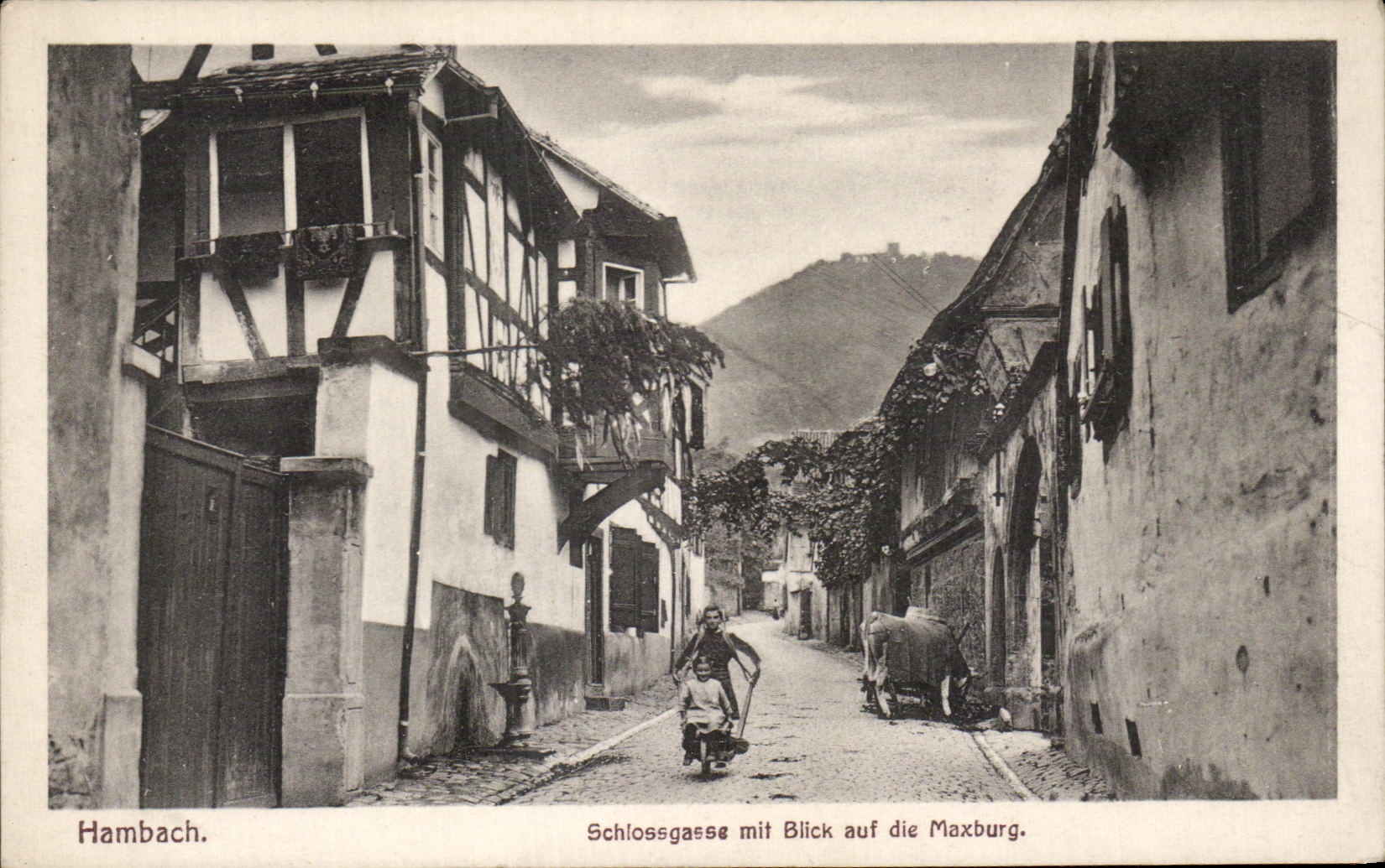 CPA Hambac Schlossgasse put Blick auf die Maxburg