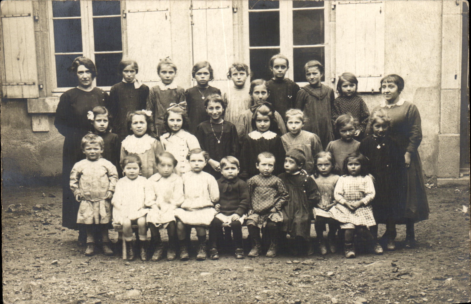 CARTE PHOTO Enfants Ecole Folklore 