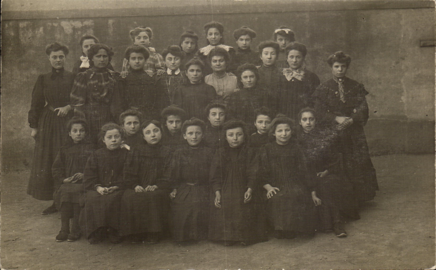 Real photo Children Boarding school Girls