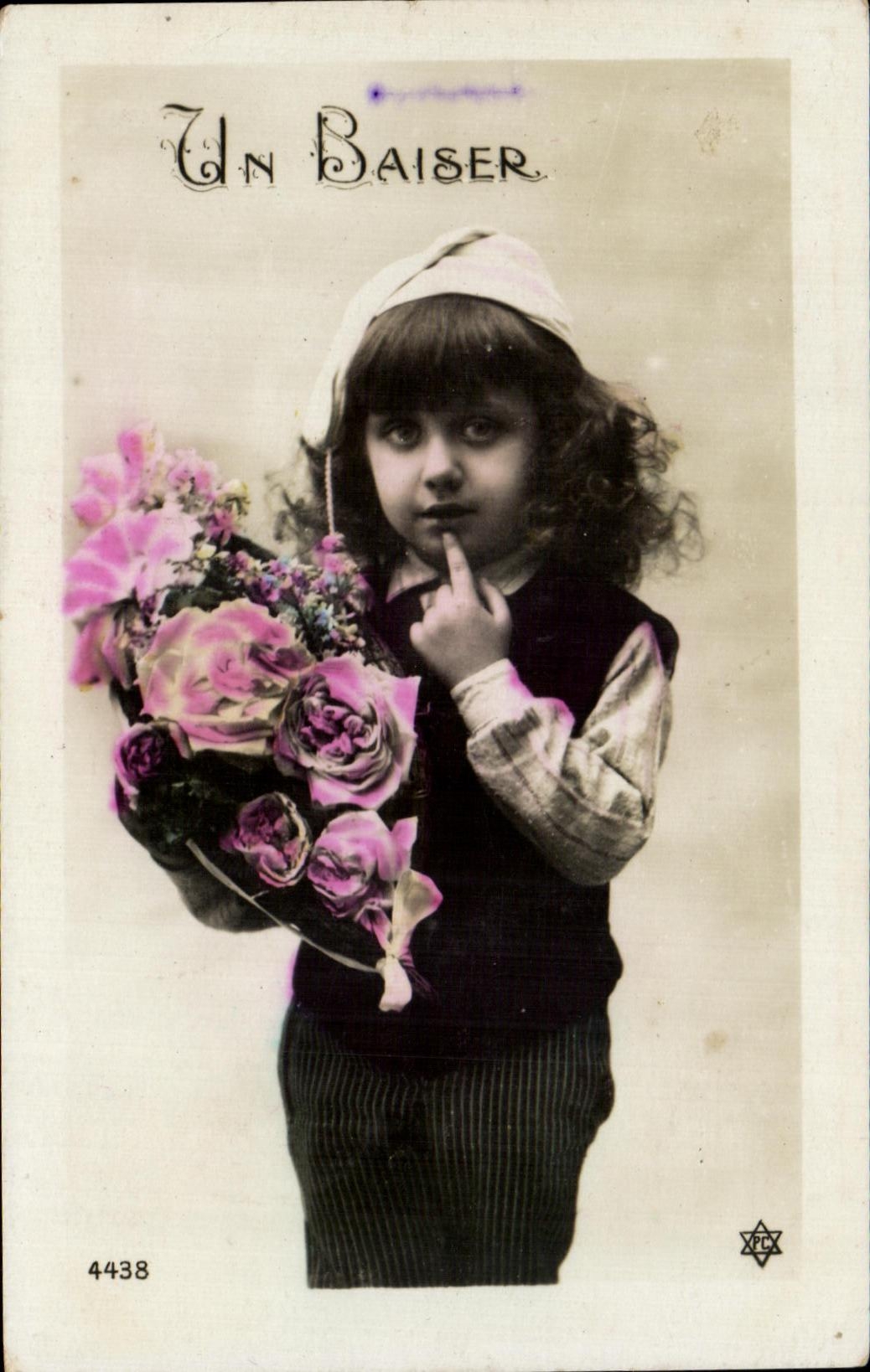 CPA Fantaisie Un Baiser Enfant