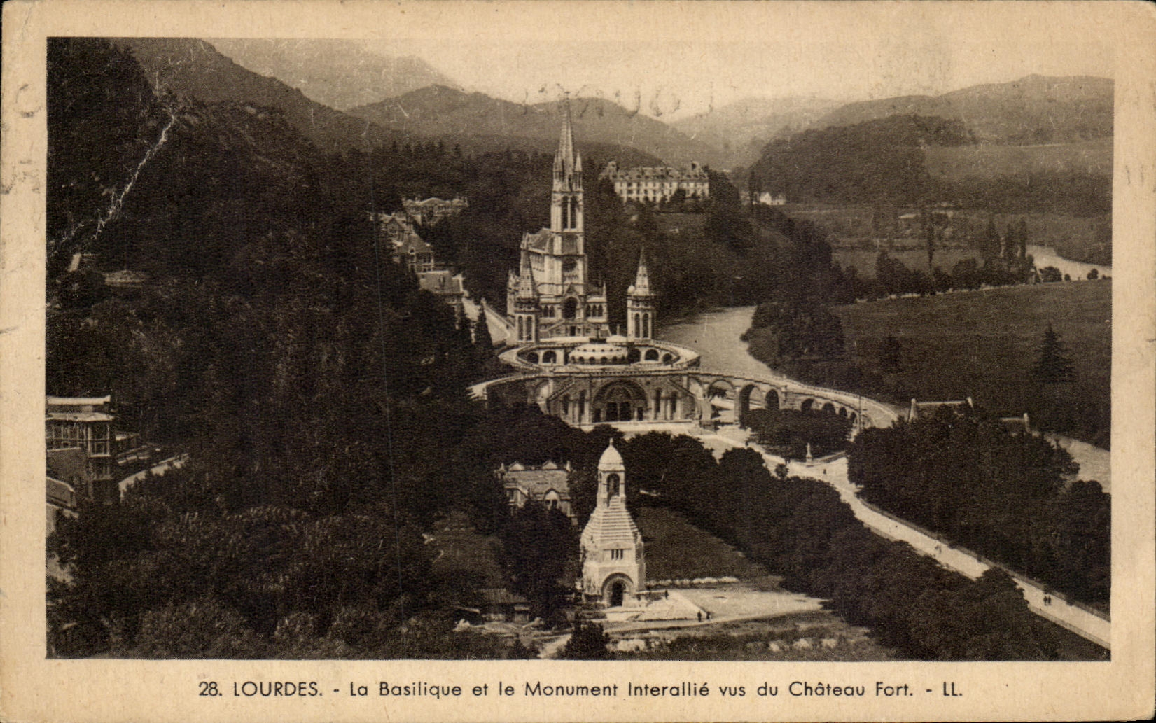 CPA Lourdes La Basilique Et Le Monument Interallie Vus Du Chateau Foet