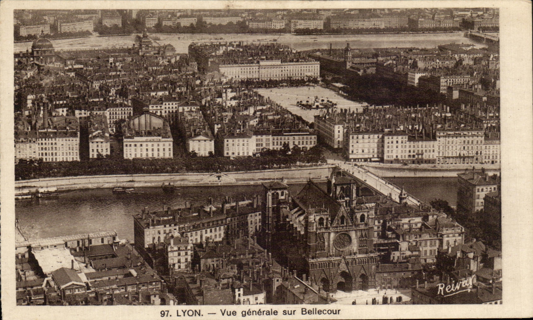 CPA Lyon View on Bellecour