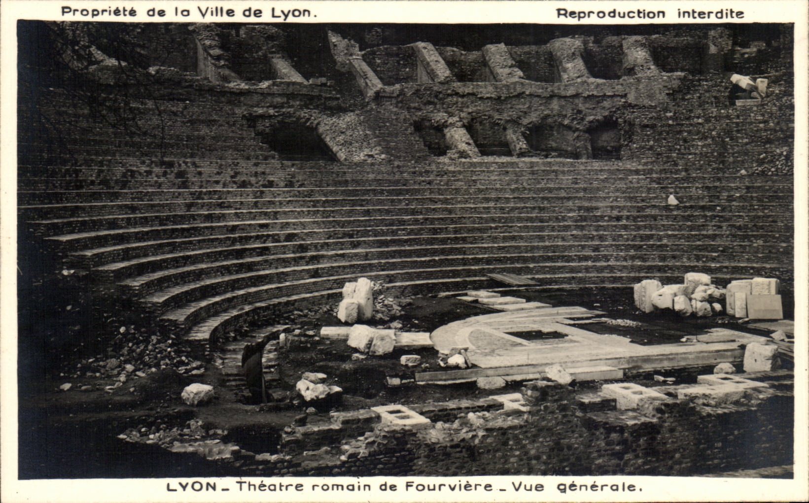 CPA Lyon Theater Romain de Fourviere View