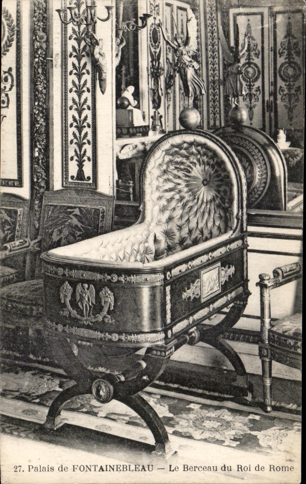 CPA Fontainebleau Palais Le berceau du roi de Rome Napoleon II