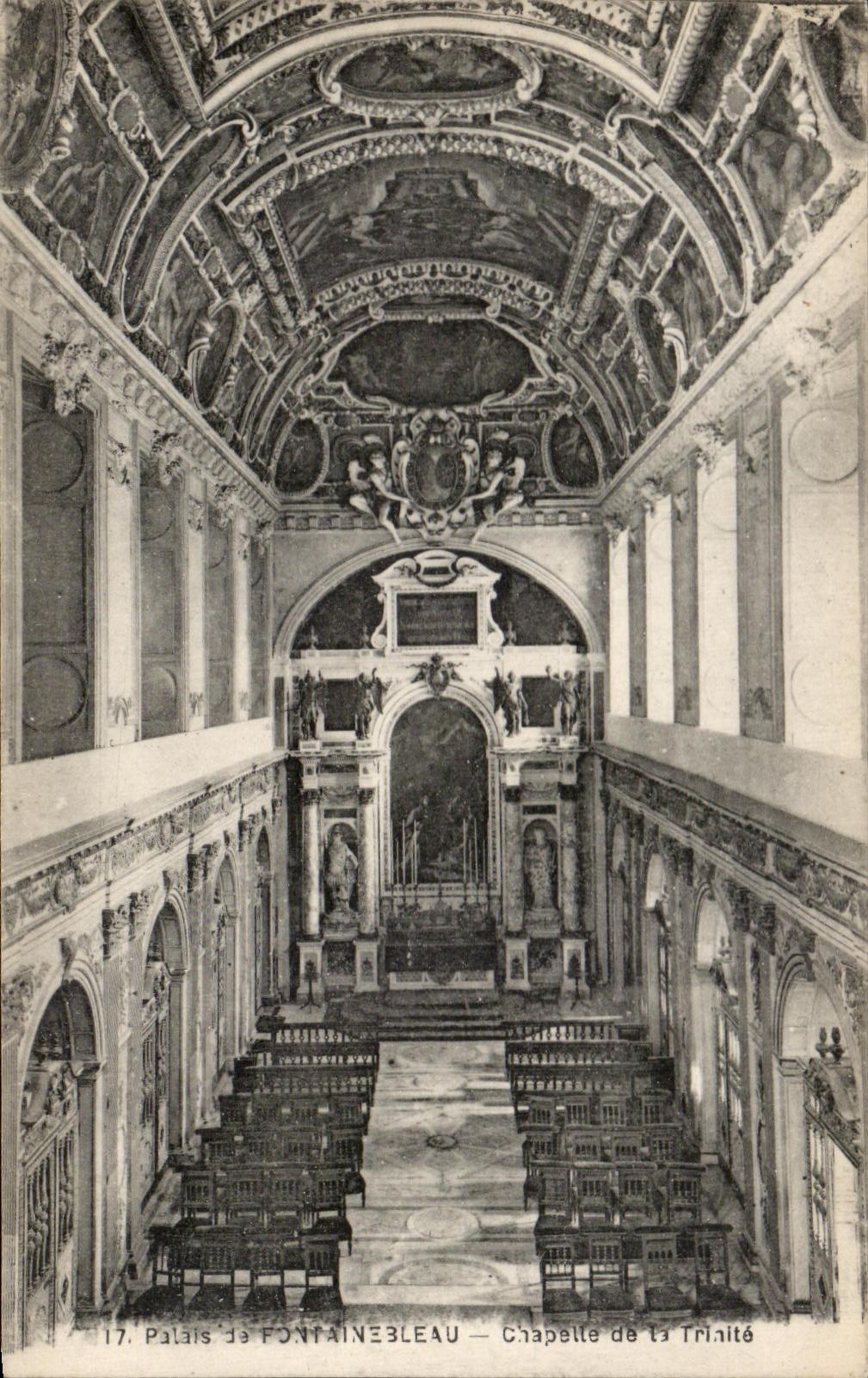 CPA Fontainebleau Palais Chapelle de la Trinite