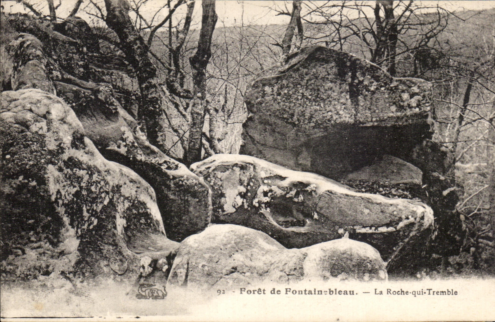 CPA Fontainebleau La roche qui tremble