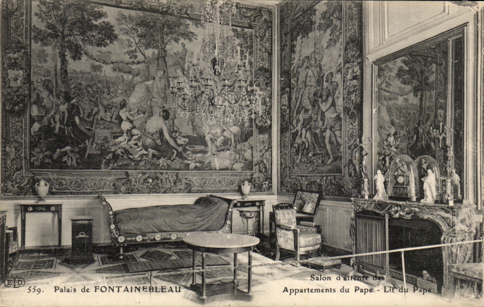 CPA Fontainebleau Palais Appartements du Pape Lit du pape