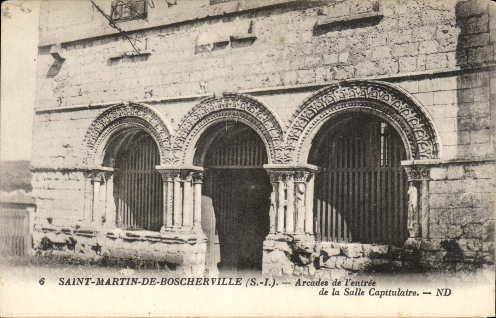 CPA Saint Martin de Boscherville Arcades of Entering of the chapter house