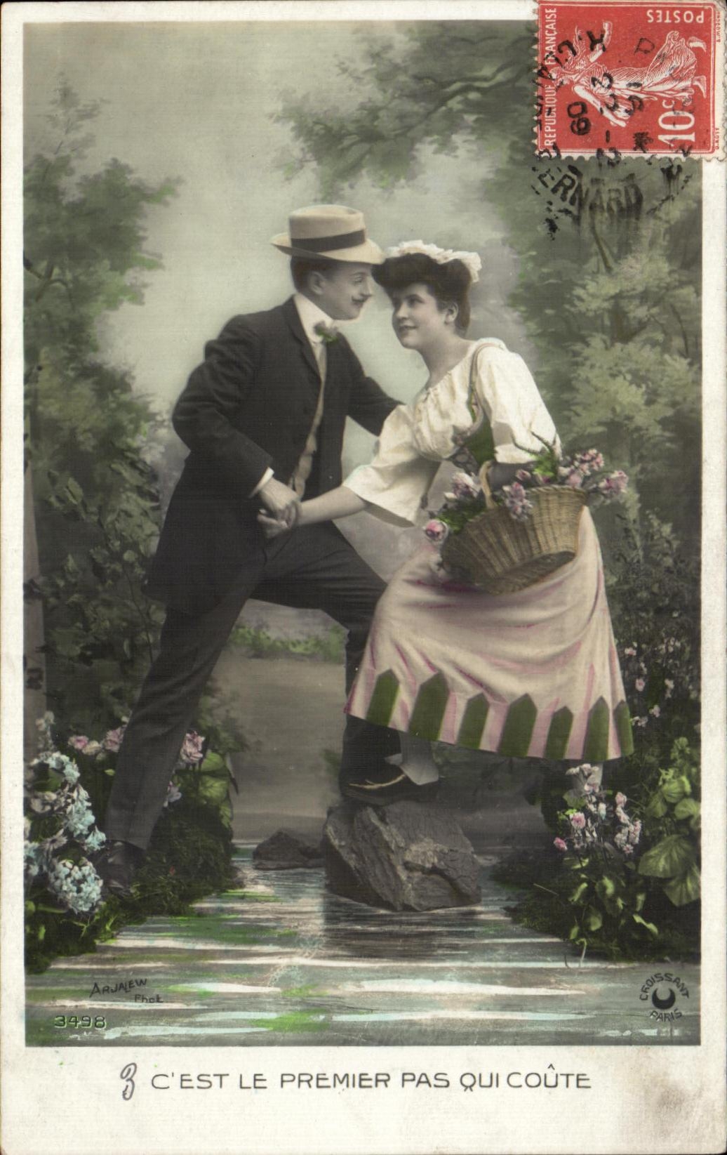 CPA Fantaisie Femme C'est le premier pas qui coute 