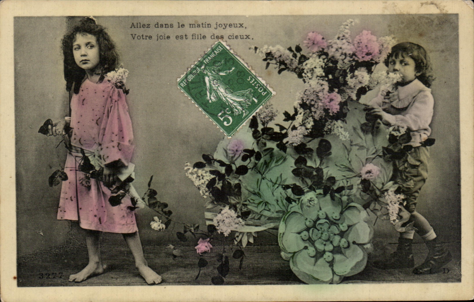 CPA Fantaisie Enfants Chariot de fleurs