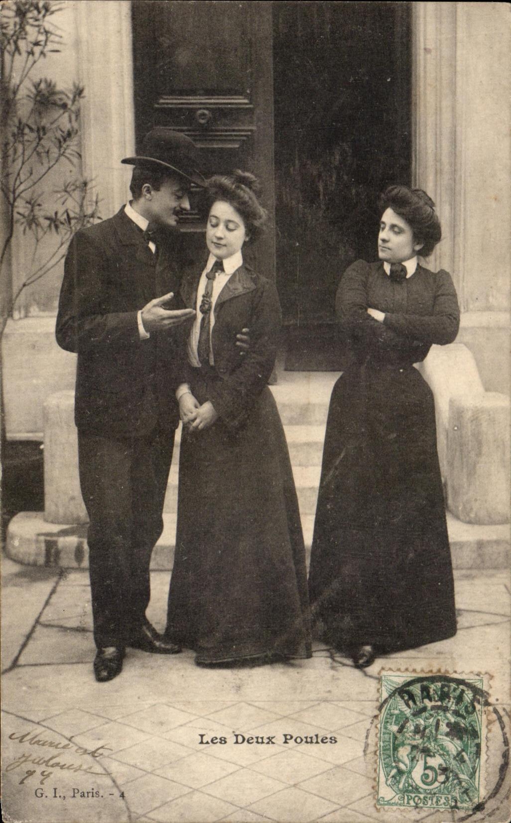 CPA Fantaisie Femme Les deux poules