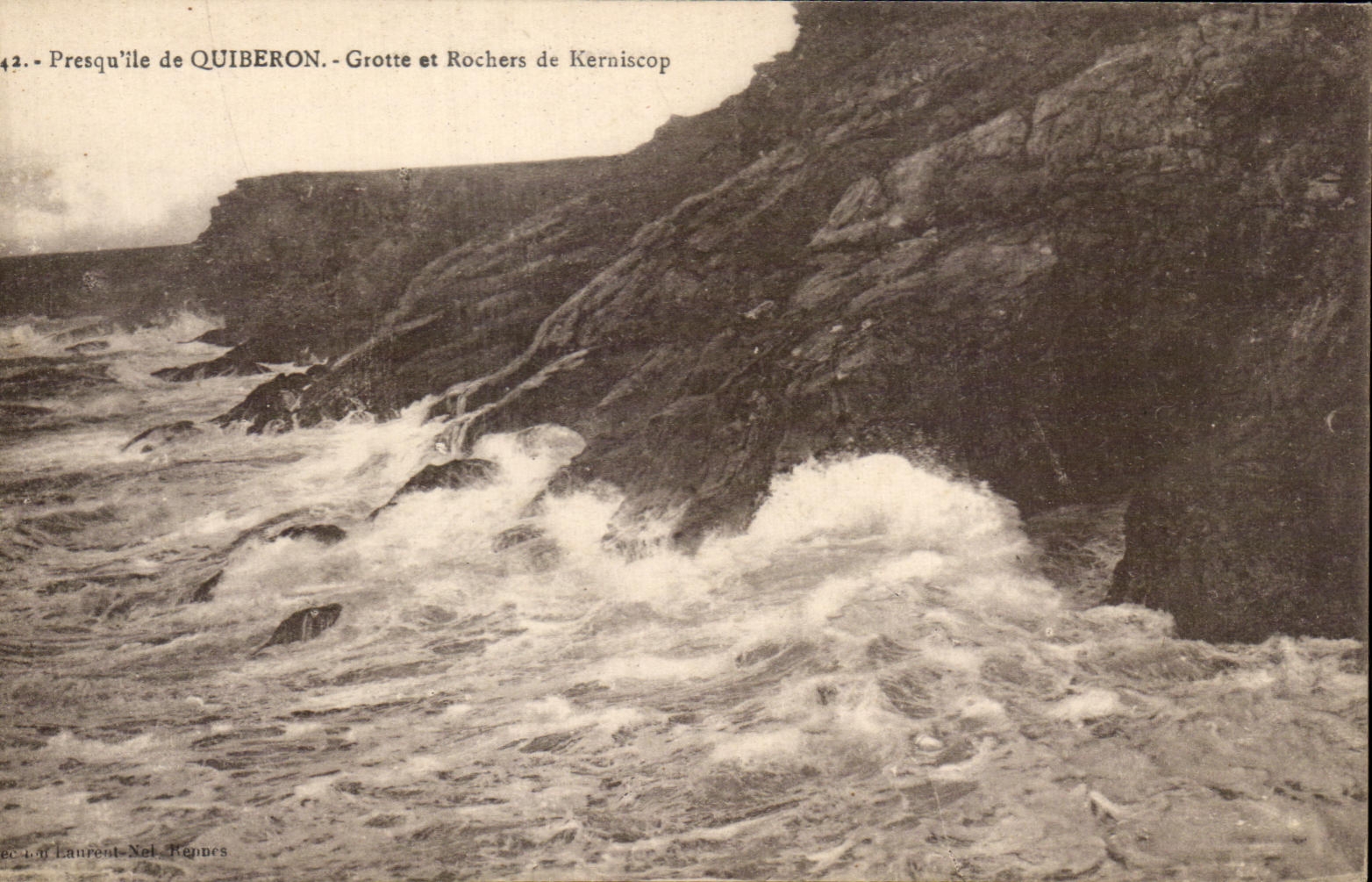 CPA Presqu'ile de Quiberon Grotte et Rochers de Kerniscop
