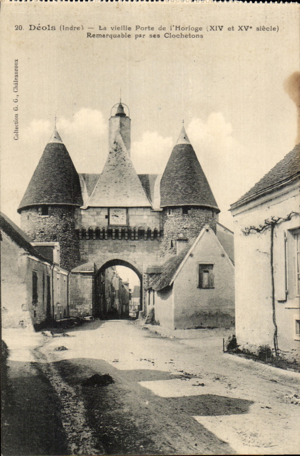 CPA Deols La Vieille Porte De L'Horloge