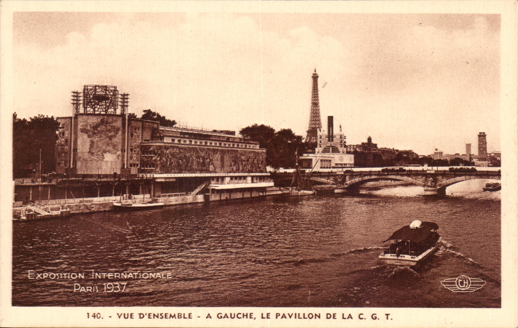 CPA Exposition Internationale Paris 1937 Vue D'Ensemble A Gauche Le Pavillon De La CGT Tour Eiffel