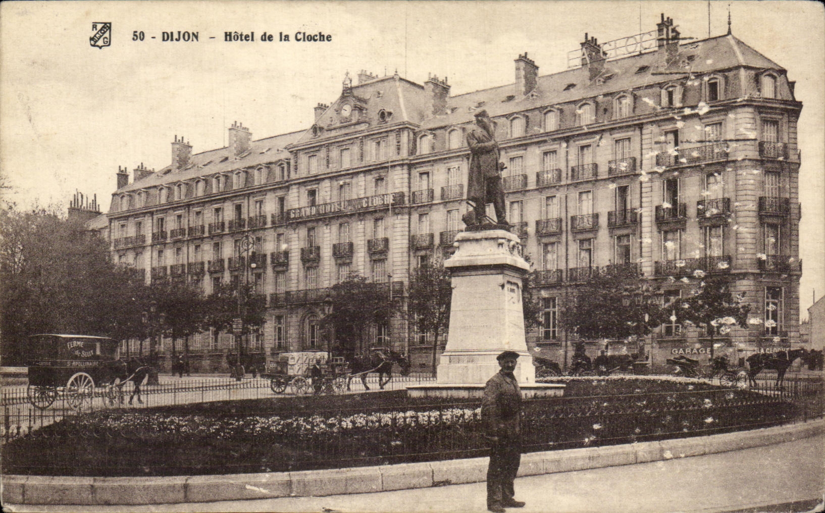 CPA Dijon Hotel de la Cloche
