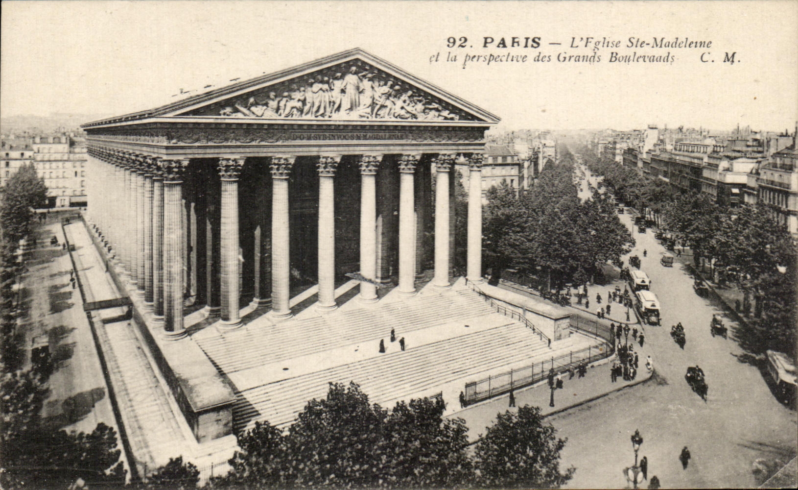 CPA Paris L'Eglise Ste Madeleine et la perspective des Grands Boulevads