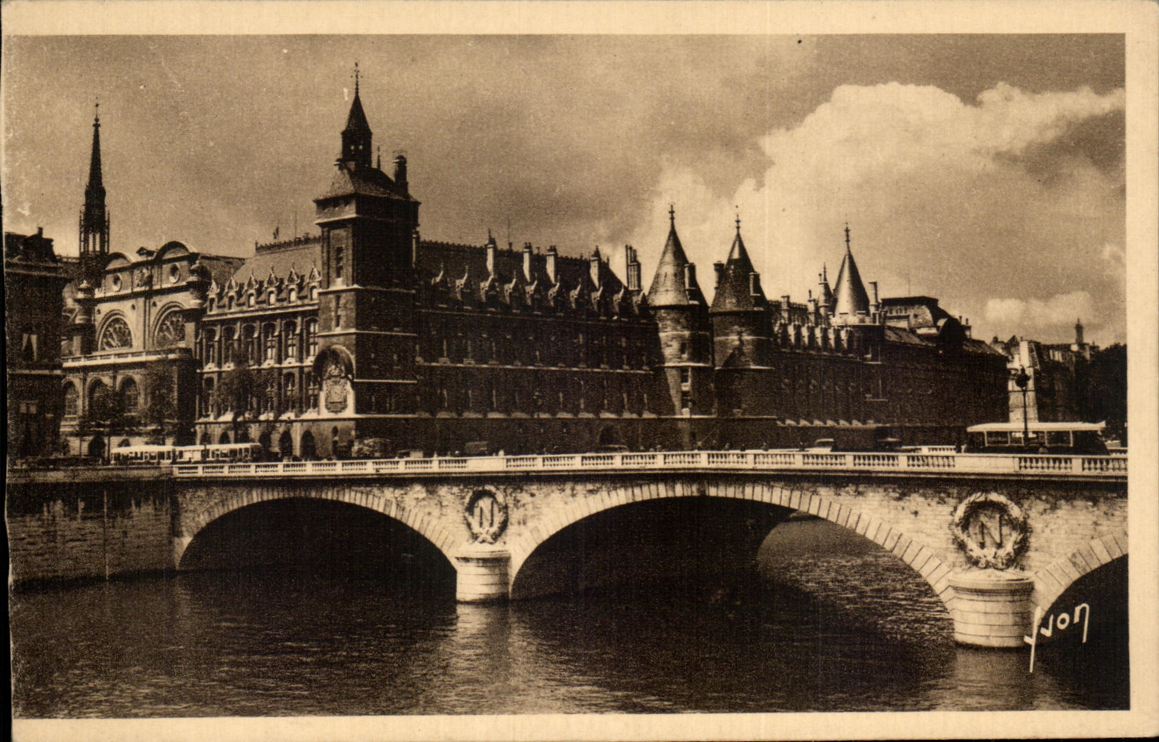 CPA Paris While Strolling the Caretaker's lodge and the Bridge of the Exchange