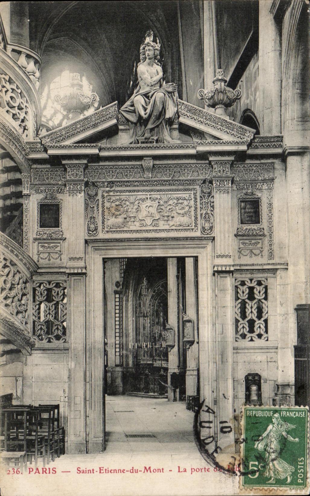 CPA Paris Saint Etienne Du Mont La Porte