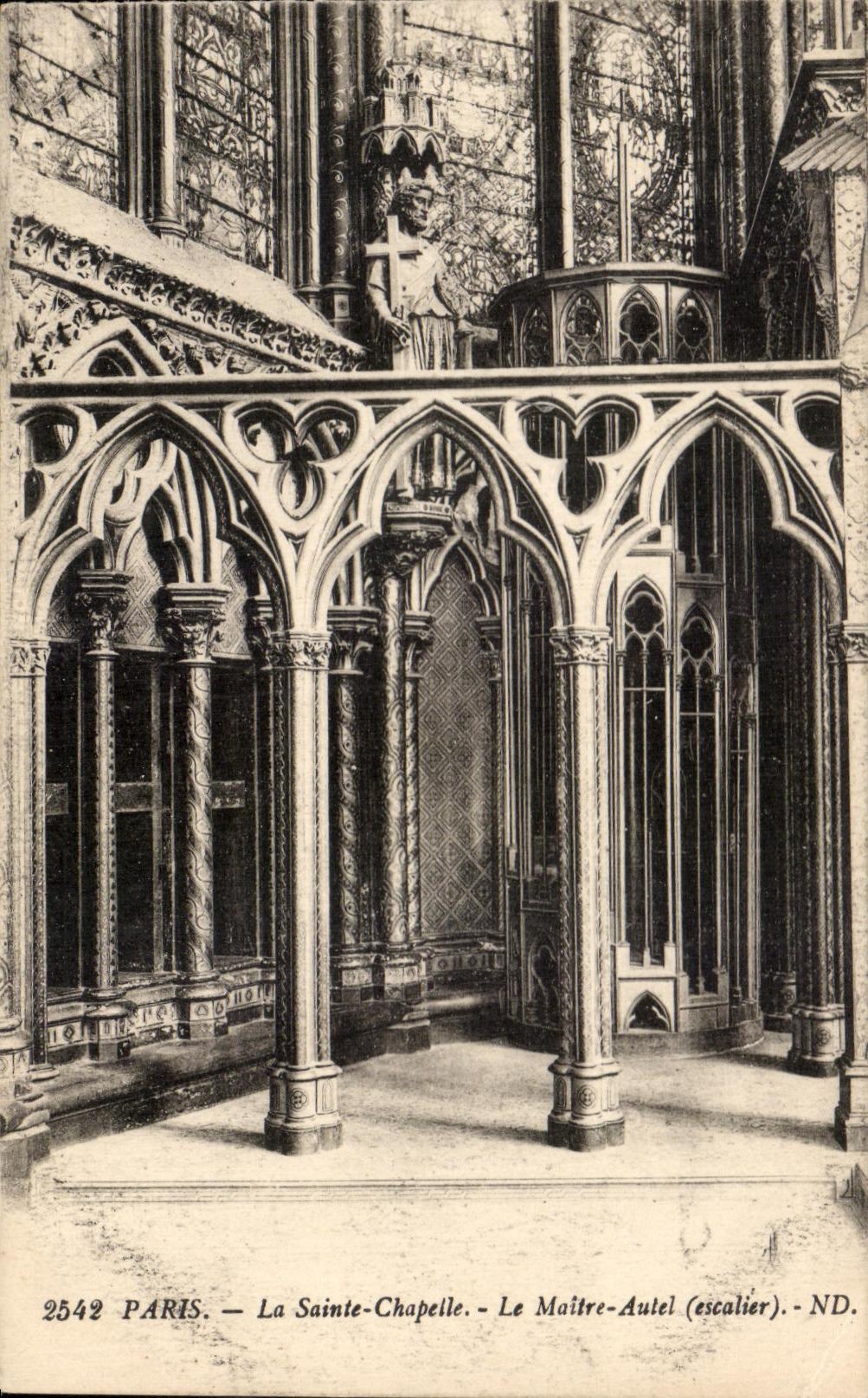 CPA Paris Le Sainte Chapelle La Maitre Autel 
