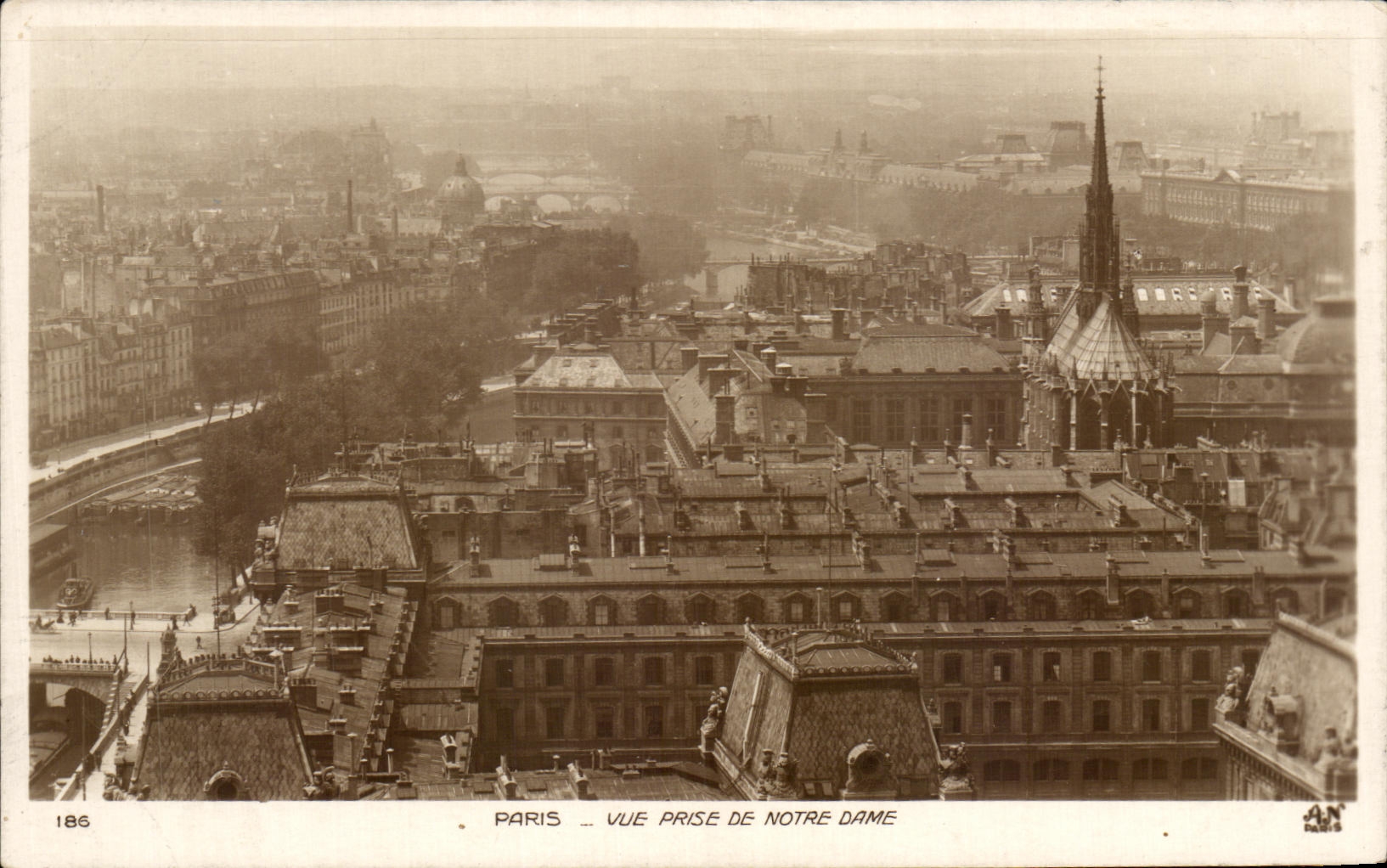 CPA Paris Seen from Of Our Lady