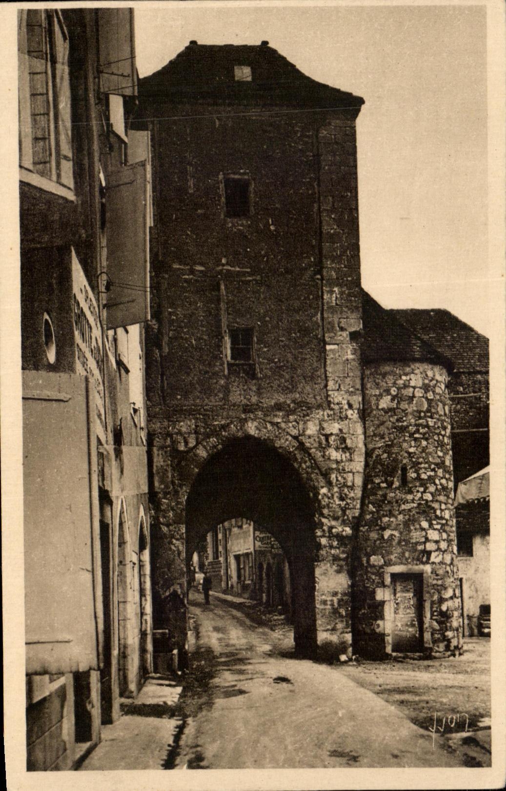 CPA La Douce France Rocamadour La Porte Salmon