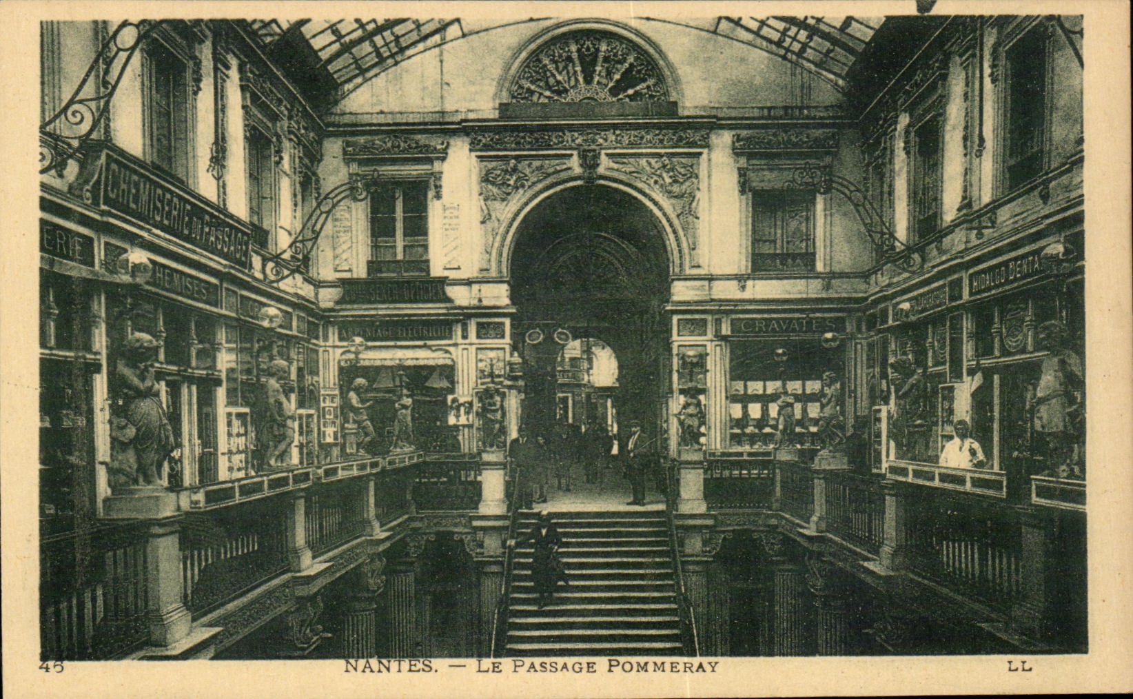 CPA Nantes the Pommeray Passage