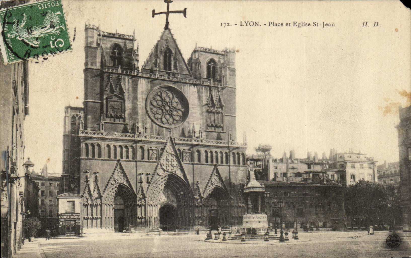 CPA Lyon Places and Church St Jean