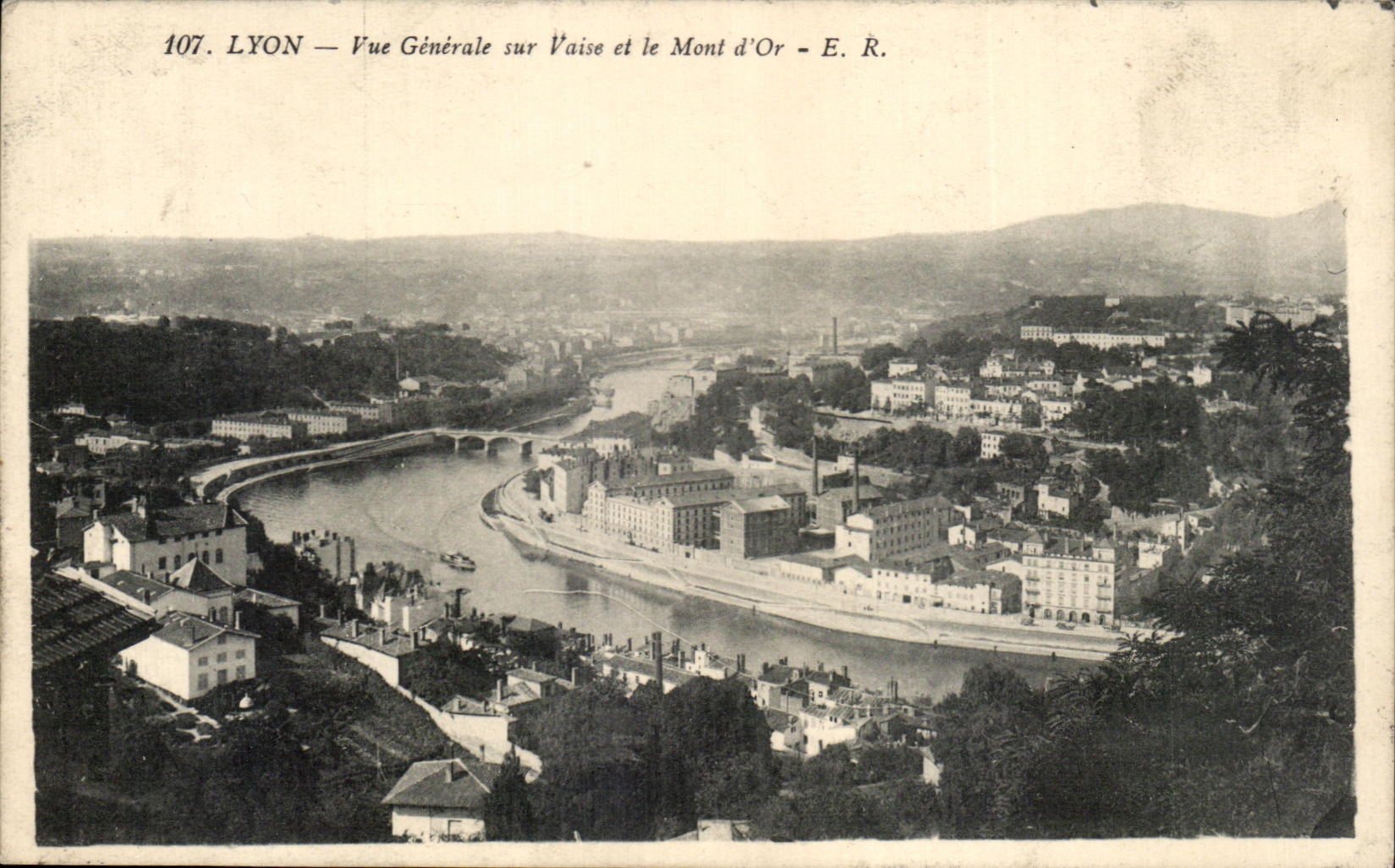 CPA Lyon View on Vase and the Mount of Gold