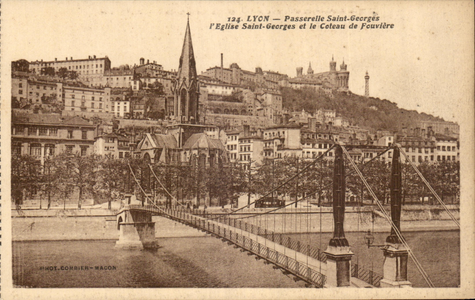 CPA Lyon Footbridge Saint Georges the Church Saint Georges and the Slope of Fourviere