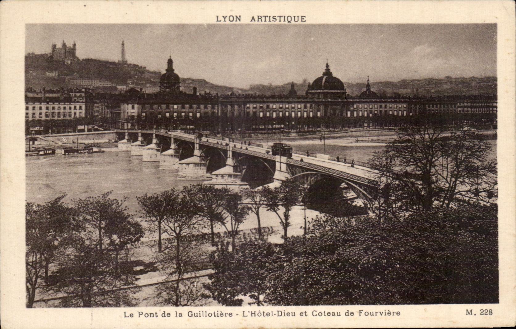 Artistic CPA Lyon the Bridge of Guillotiere the Hotel god and slope of Fourviere