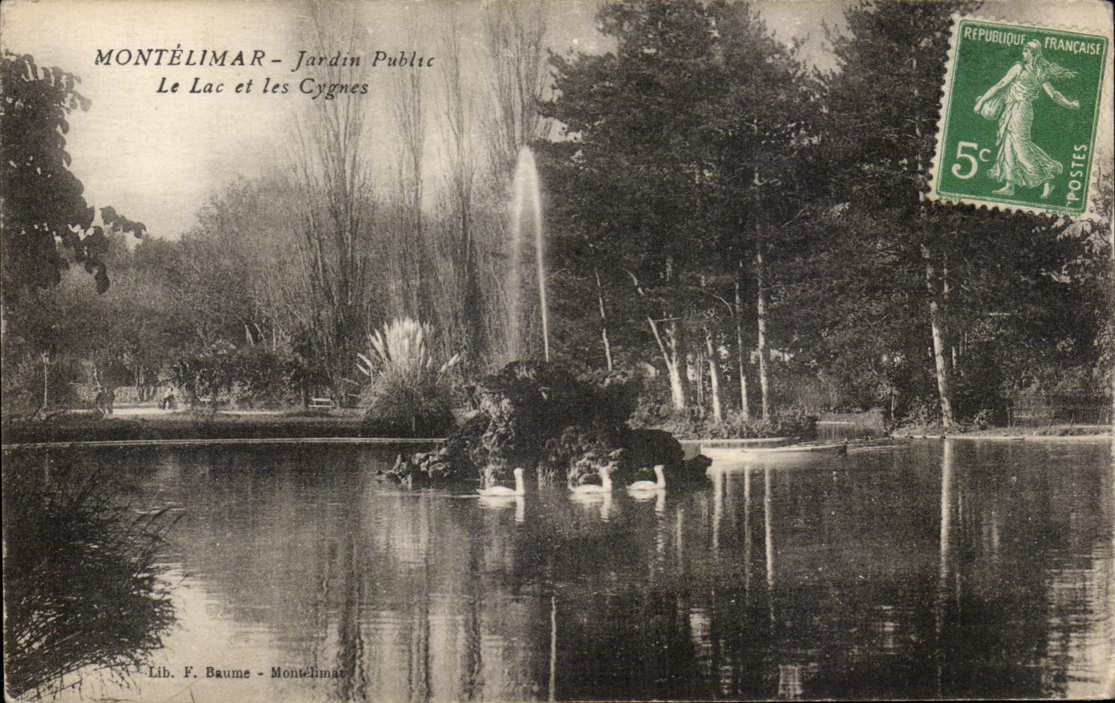 CPA Montelimar Jardin Public Le lac et les Cygnes